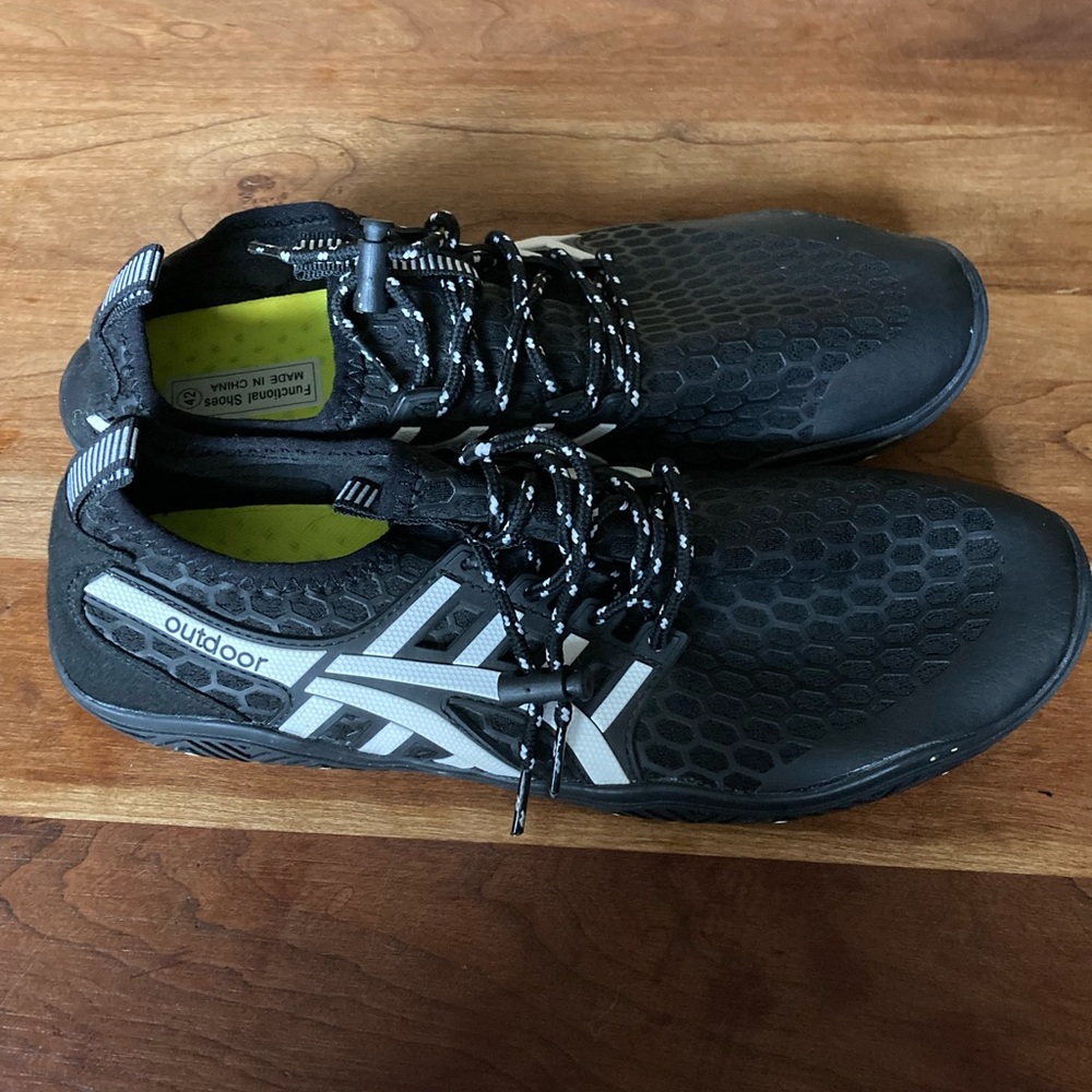 Black and Gray Outdoor Sneakers size 42/9
